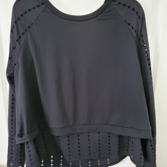 FABLETICS Shelby Perforated Top - Picture 7 of 7